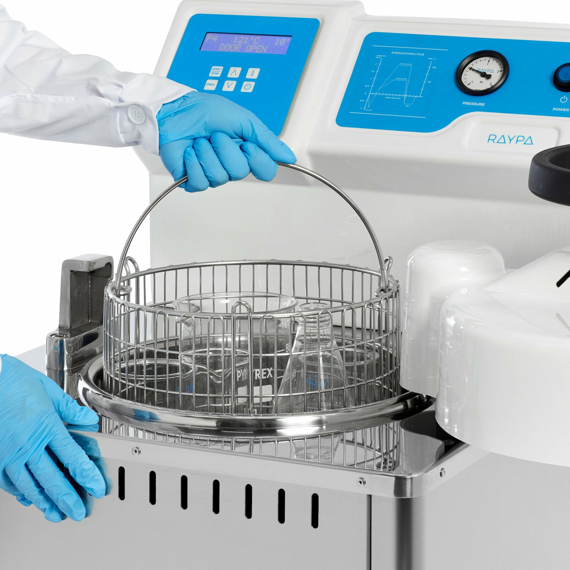 Esterilização utilizando o autoclave vertical com secagem AE-DRY da RAYPA