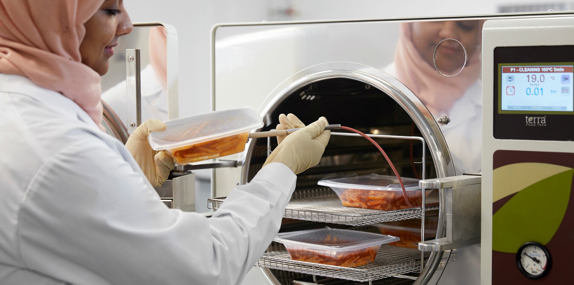 Pilot batch sterilization using a TERRA Food-Tech autoclave.