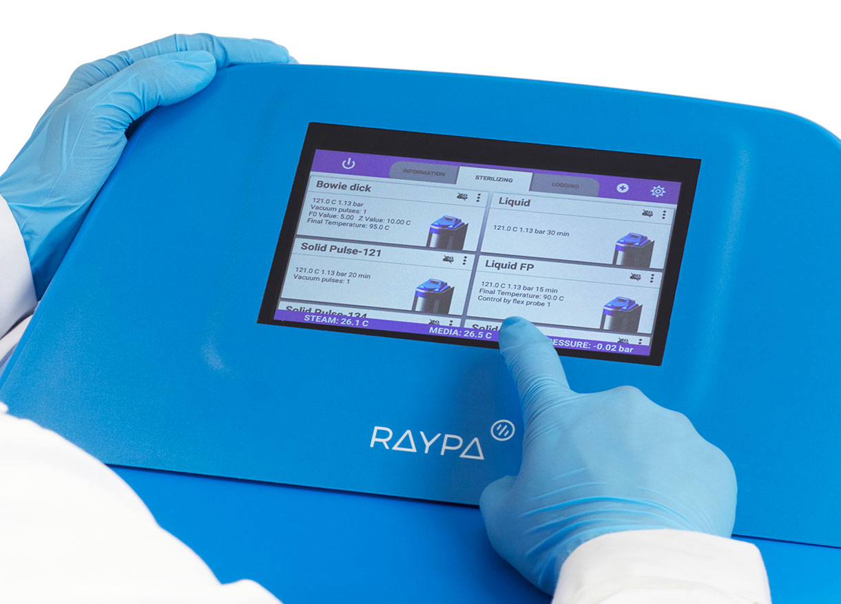 Pantalla capacitiva táctil de 7” de las autoclaves TLV-DUAL de RAYPA