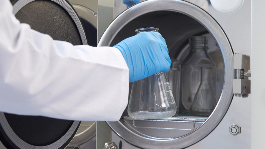 Autoclave with cycle with drying